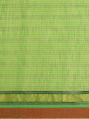 Green woven blended cotton saree with blouse 3