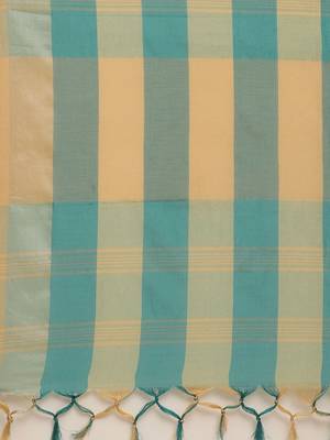 Green woven blended cotton saree with blouse 4