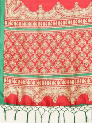 Red printed art silk saree with blouse 4