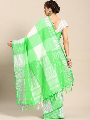 Green woven blended cotton saree with blouse 2