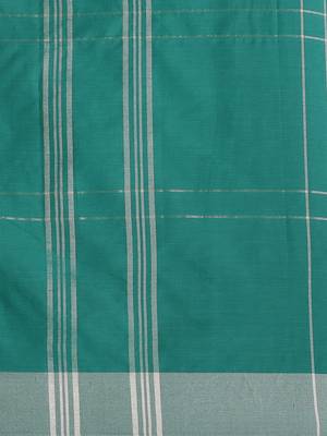 Green woven blended cotton saree with blouse 3