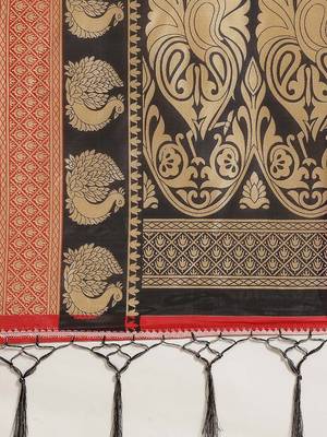 Red printed art silk saree with blouse 4