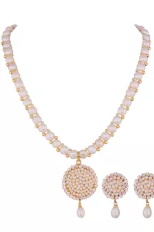 White pearl necklace-sets