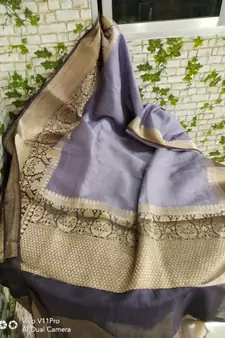 grey Handcrafted Banarsi Silk Linen Saree with contrast border