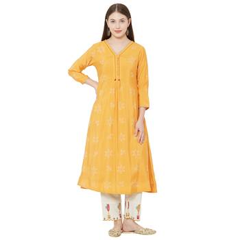 Os by Fourbuttons Womens Viscose Yellow Kurta Set 1