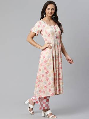 Cream and Pink printed kurta with palazzos Set 4
