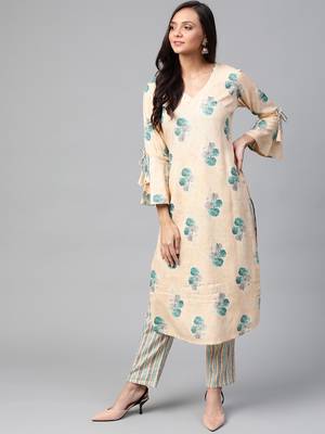 Peach-Coloured and green printed kurta with trousers Set 4