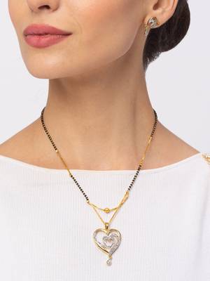 american diamonds Yellow Gold Necklaces and earings 1