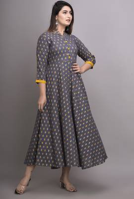 Grey Gold Printed Cotton Blend Flared Kurti 3