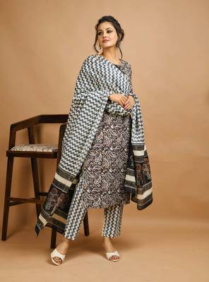 Black kalamkari cotton salwar 1