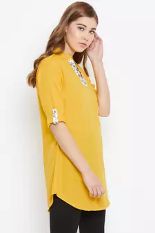 Yellow plain polyester tunics