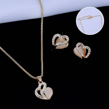 Stylish Delicate Party Wear Pendant Set For Women Girl 1