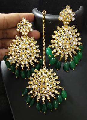 Emerald Green Pearl Kundan Earrings Tikka Set 1
