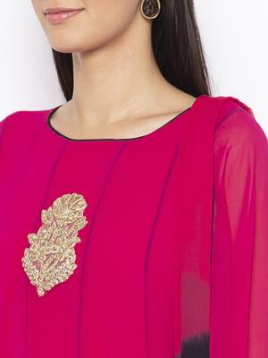 Pink embroidered crepe salwar 4