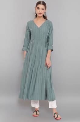 Janasya Green woven rayon ethnic kurtis 2
