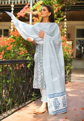 Floral Printed Cotton Suit Set 2