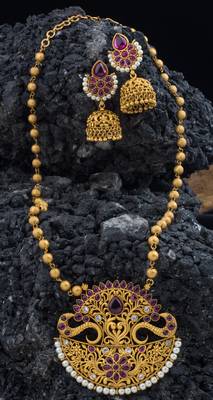 Gold pendants 1