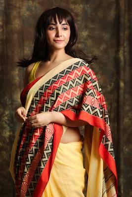 Light yellow woven organza saree with blouse 4