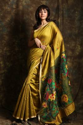 Yellow woven matka silk saree with blouse 1
