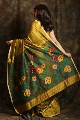 Yellow woven matka silk saree with blouse 3