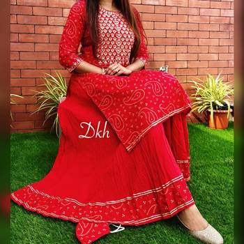 Attractive Woman Kurti with Skirt 1