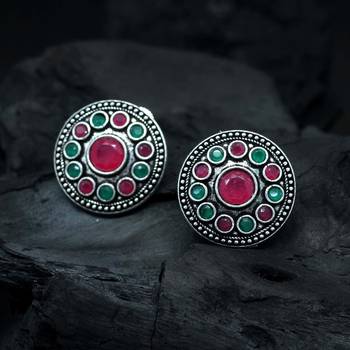 Maroon studs 2