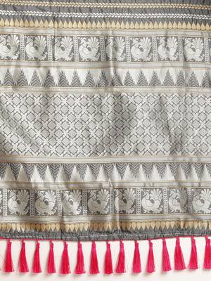 Grey & Silver-Toned Silk Blend Striped Banarasi Saree 4