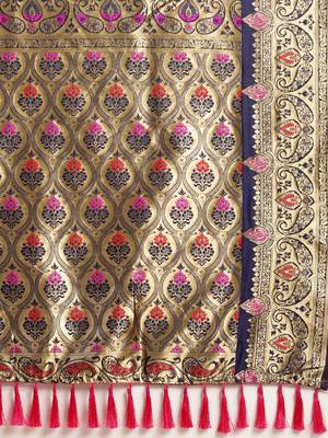 Navy & Gold-Toned Silk Blend Woven Design Banarasi Saree 4