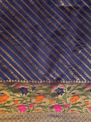 Navy & Beige Silk Cotton Printed Banarasi Saree 3