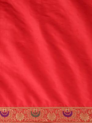 Purple & Golden Silk Blend Woven Design Kanjeevaram Saree 5