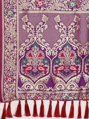 Purple & Gold-Toned Silk Blend Woven Design Kanjeevaram Saree 4