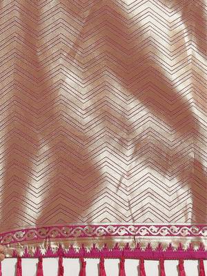 Purple & Golden Zari Woven Design Banarasi Saree 3