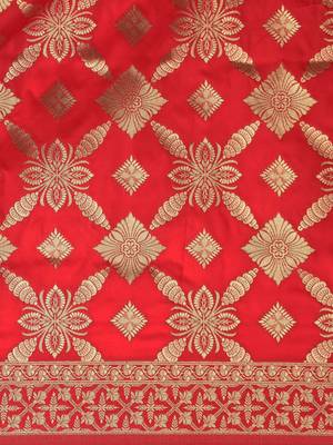 Red & Gold-Toned Silk Blend Woven Design Banarasi Saree 3