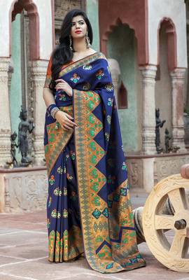 Fetching Navy blue Woven Silk Patola ganpati saree 1
