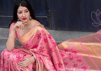 Baby pink woven banarasi saree with blouse 2