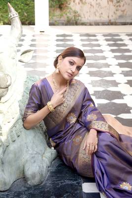Purple woven banarasi silk saree with blouse 2