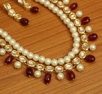 Red necklace-sets 2