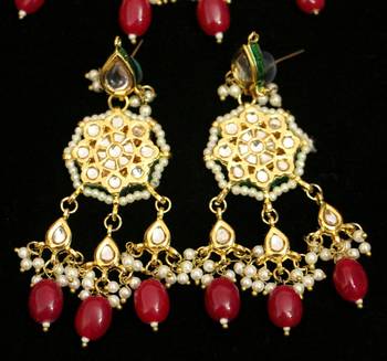 Red necklace-sets 3