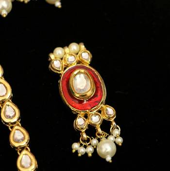 Red necklace-sets 4
