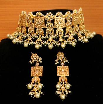 White necklace-sets 1