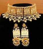 White necklace-sets