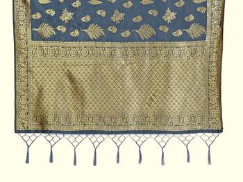 Grey woven art silk saree with blouse 4