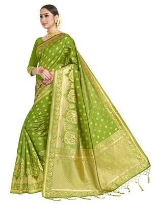 Green woven art silk saree with blouse 2