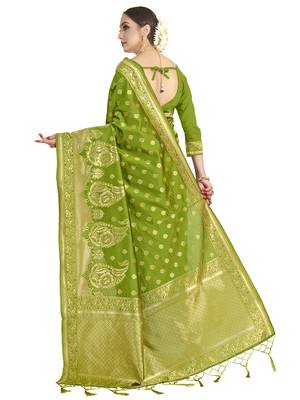 Green woven art silk saree with blouse 3
