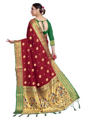 Red woven art silk saree with blouse 3