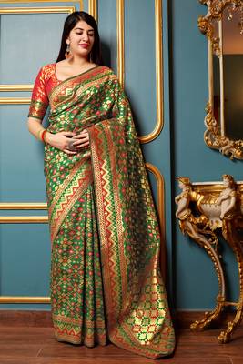 Green woven banarasi silk saree with blouse 1