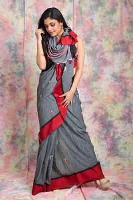 Grey woven cotton Handloom saree with dual border 1