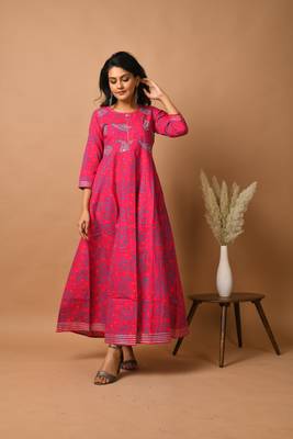 KAAJH Pink Floral Printed Cotton Anarkali Kurta 1