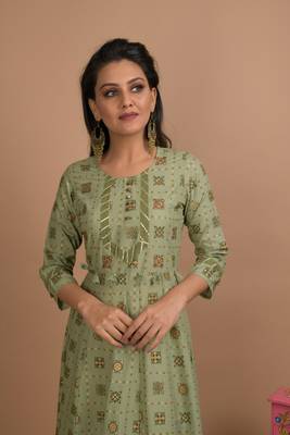 Green printed cotton long-kurtis 5