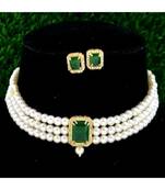 Green Stone Pendant Pearl Choker Earrings Set